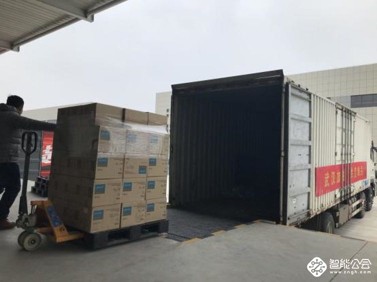 苏宁联合爱心企业再向武汉医院捐赠60万双医用手套 智能公会