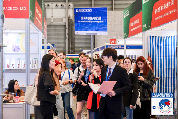 全产业链资源共享 海内外大牌齐聚 8万全球买家聚首 多元活动并举 智能公会