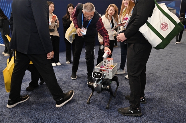 CES 2026 爆火出圈，Vbot超能机器狗开启全球消费级具身智能时代 智能公会